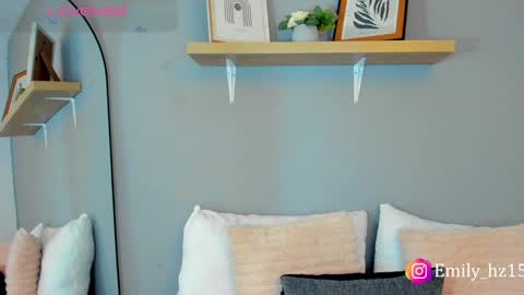 Emily online show from 02.12.25