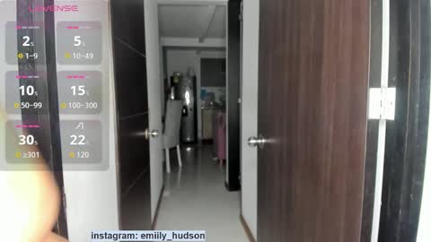 Snapshot of emily_huddson_ chatting on 10.26.25 independet model online show from 10.26.25