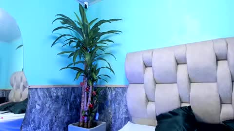 Emily online show from 03.04.25