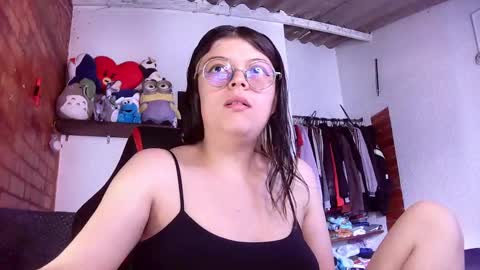 Julieta online show from 02.13.25