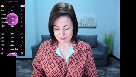 Snapshot of emily_midlton chatting on 03.02.25 Emily online show from 03.02.25