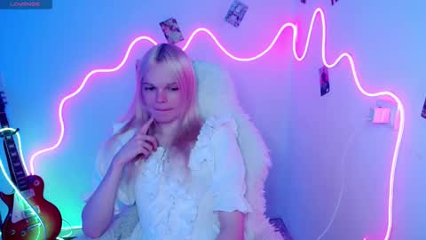 Lia online show from 10.27.25