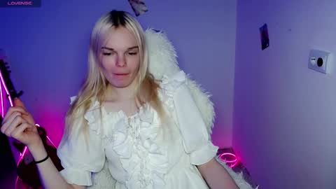 Lia online show from 12.19.25