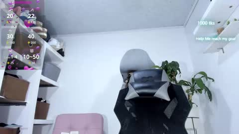 emily_palmeer online show from 10.08.25