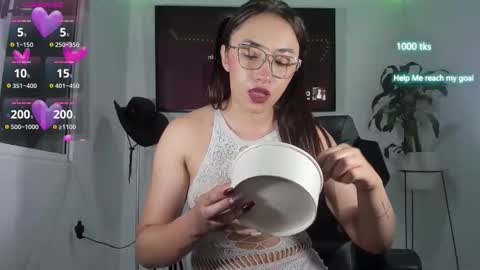 emily_palmeer online show from 10.20.25