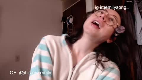 emily_pearl_ online show from 04.09.26