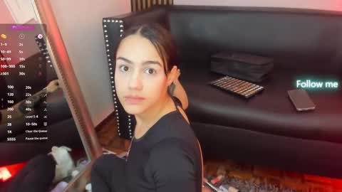 Snapshot of emily_roberts1 chatting on 09.09.25 Emily online show from 09.09.25