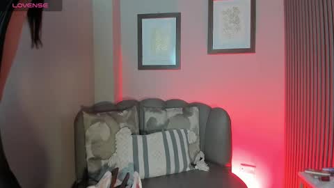 Snapshot of emily_roberts1 chatting on 09.30.25 Emily online show from 09.30.25