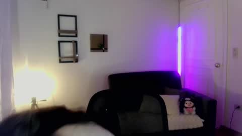 Snapshot of emily_swan_04 chatting on 02.14.25 Emily  Swan online show from 02.14.25