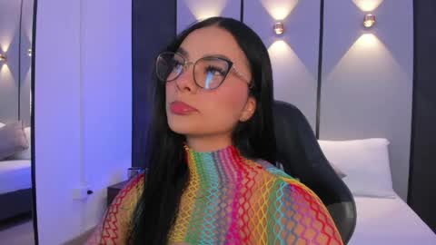 Snapshot of emily_tolson chatting on 05.04.26 emily_tolson online show from 05.04.26