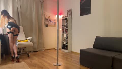 Lia online show from 03.23.26