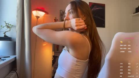 Lia online show from 04.27.26