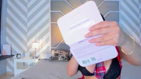 Snapshot of emily_white_1 chatting on 10.28.25 Emily White online show from 10.28.25