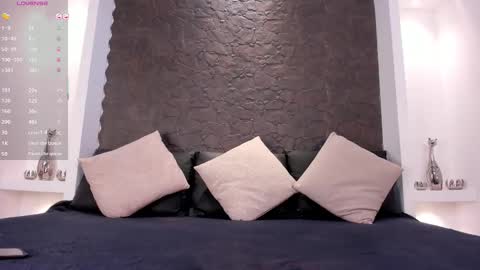 emilyallen_1 online show from 10.31.25