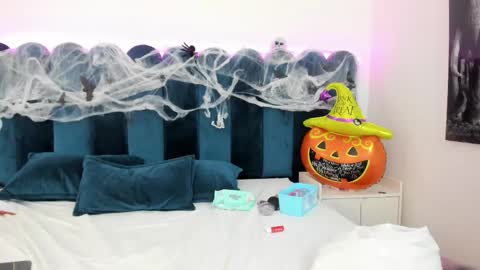 Snapshot of emilyandmarco_ chatting on 11.01.25 Emilyyy online show from 11.01.25