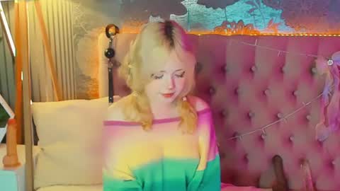 Snapshot of emilyangels chatting on 07.07.26 Baby Emelli online show from 07.07.26