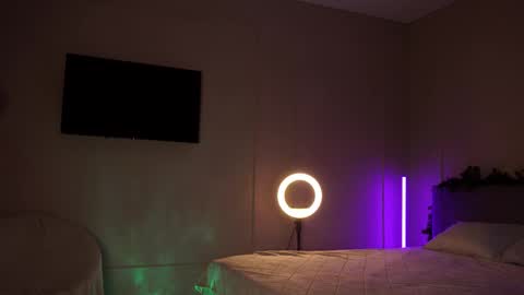 emilybatee online show from 02.21.25