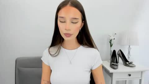 Snapshot of emilycharming chatting on 11.26.25 EmilyCharming online show from 11.26.25