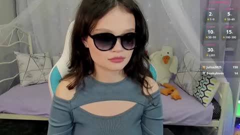 Emilyhaves online show from 02.11.26