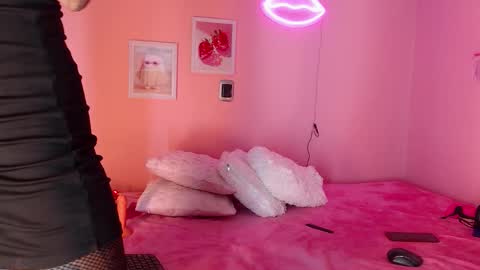 Snapshot of emilycollins__ chatting on 03.05.26 Emily online show from 03.05.26