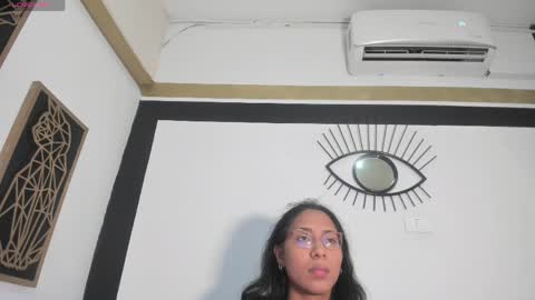 Snapshot of emilygomezz chatting on 05.31.26 Emily online show from 05.31.26