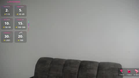 Snapshot of emilyhines__ chatting on 11.04.25 Emilyhines online show from 11.04.25