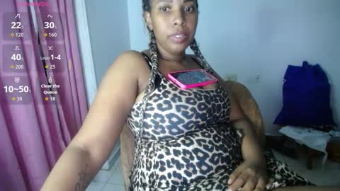 Snapshot of emilyhines__ chatting on 11.19.25 Emilyhines online show from 11.19.25