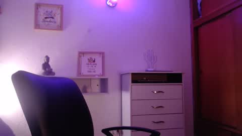 Emily Jang online show from 02.24.25