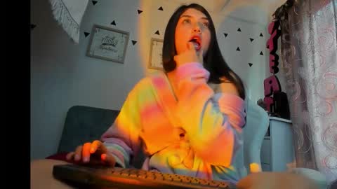 Emily Jang online show from 11.14.25