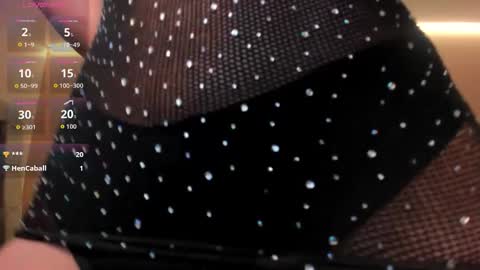 Snapshot of emilyjohnsonx chatting on 10.24.25 Emily online show from 10.24.25