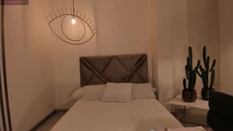 Snapshot of emilyjohnsonx chatting on 11.14.25 Emily online show from 11.14.25