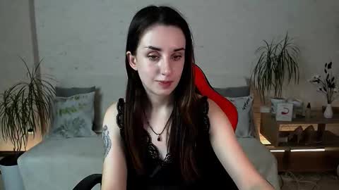 Emyli online show from 11.19.25