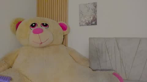 EMI online show from 04.11.26