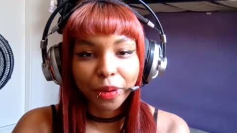 Emily Livos online show from 03.16.26