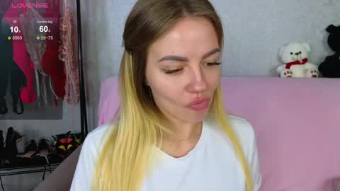 Emily Robbie online show from 02.13.25