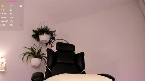 Emily online show from 01.10.25