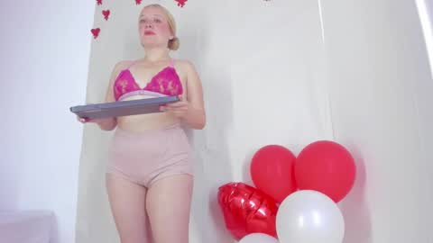 Snapshot of emilysumer chatting on 02.15.25 Summer 3 online show from 02.15.25