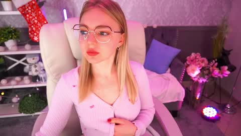 Snapshot of emilysunshines chatting on 12.29.24 MY NAME IS Emily WELCOME EVERYONE I WILL BE HAPPY TO GIVE YOU WHAT YOU HAVE DREAMED OF FOR SO LONG online show from 12.29.24
