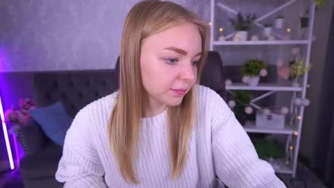 Snapshot of emilysunshines chatting on 09.30.25 MY NAME IS Emily WELCOME EVERYONE I WILL BE HAPPY TO GIVE YOU WHAT YOU HAVE DREAMED OF FOR SO LONG online show from 09.30.25