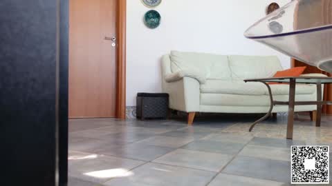 Emily ----  online show from 12.11.24