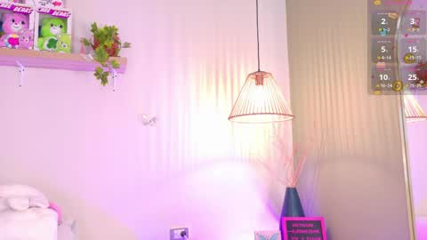 Emily Bank online show from 05.08.26
