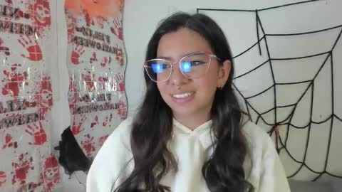 emilyy_cooperr online show from 10.17.25