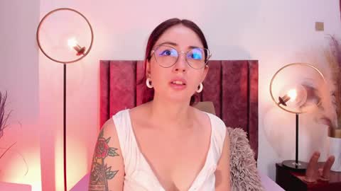 Emilyy Watson online show from 01.29.25