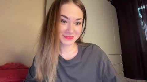 Snapshot of eminemswife chatting on 04.30.26 Nadya online show from 04.30.26