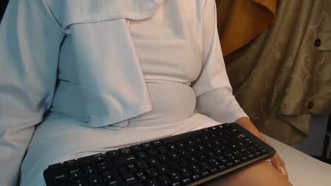 Snapshot of emira199 chatting on 03.01.25 emira199 online show from 03.01.25