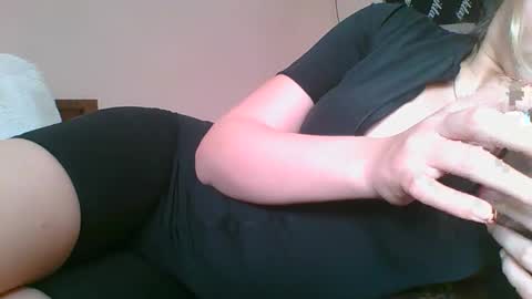 Snapshot of emma_991 chatting on 12.27.24 emma_991 online show from 12.27.24