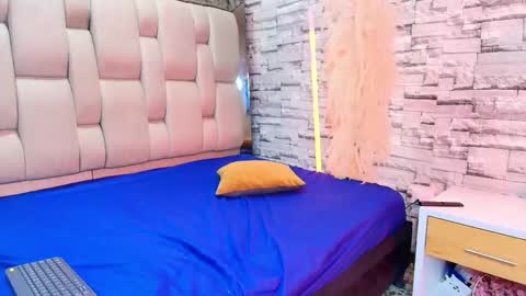 emma_angel_04 online show from 04.17.26