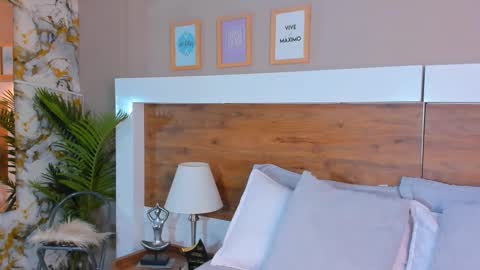 Emma  online show from 01.17.26