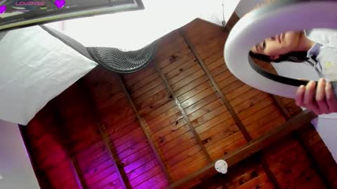 Snapshot of emma_becket01 chatting on 03.03.26 emmabecket online show from 03.03.26