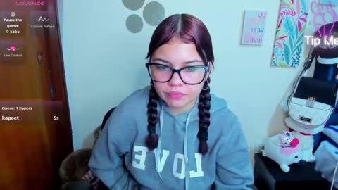 emma_boo_ online show from 12.04.25